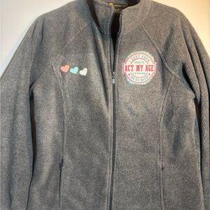 Gray Fleece Zip-Up Sweatshirt with embroidered patch L women’s